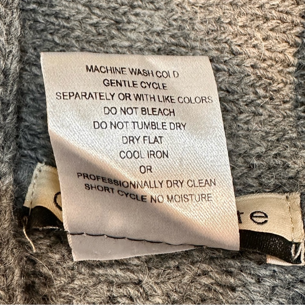 Cable Knit Poncho Sweater - Gray - Picture 5 of 10